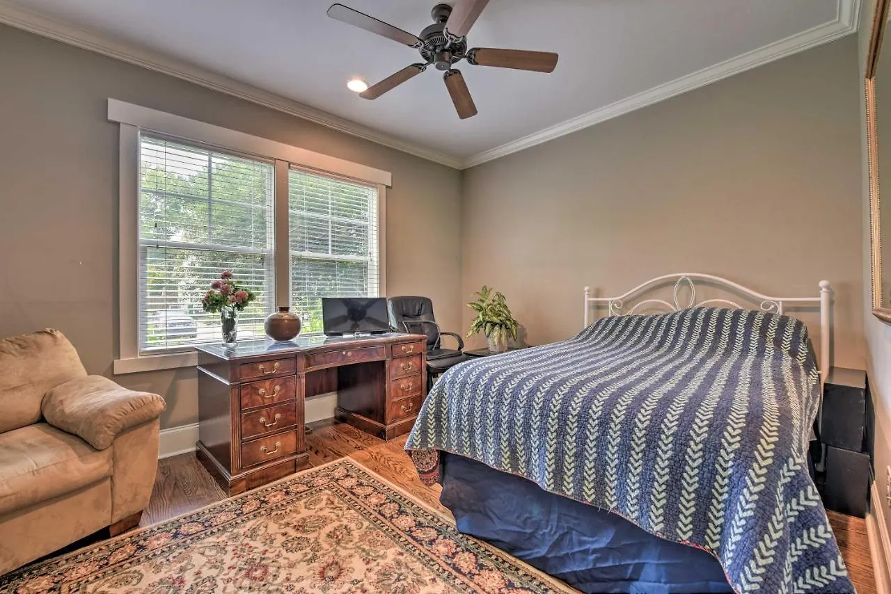 Charlotte Home With Deck In Noda District Near Unc! Holiday home